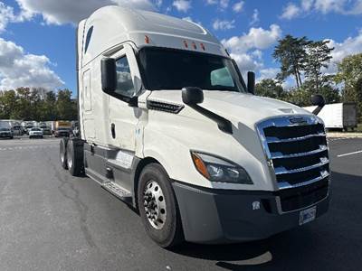 Freightliner Cascadia 126 Sleeper Semi Truck - 72" Integral Sleeper, 455HP, 12 Speed Automatic