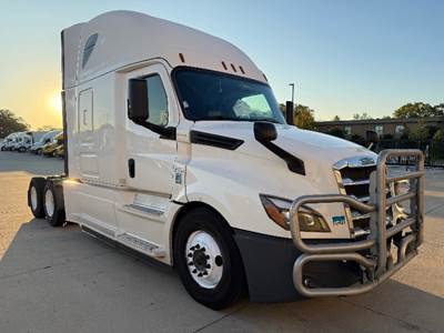 Freightliner Cascadia 126 Sleeper Semi Truck - 72" Integral Sleeper, 505HP, 12 Speed Automatic