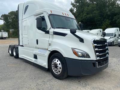 Freightliner Cascadia 126 Sleeper Semi Truck - 72" Integral Sleeper, 400HP, 12 Speed Automatic