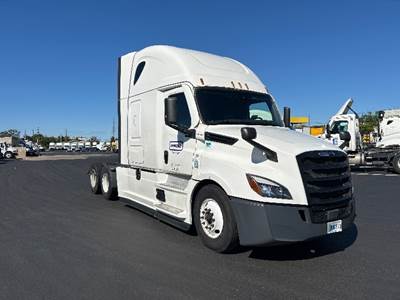 Freightliner Cascadia 126 Sleeper Semi Truck - 72" Integral Sleeper, 455HP, 12 Speed Automatic