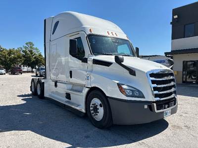 Freightliner Cascadia 126 Sleeper Semi Truck - 72" Integral Sleeper, 455HP, 12 Speed Automatic