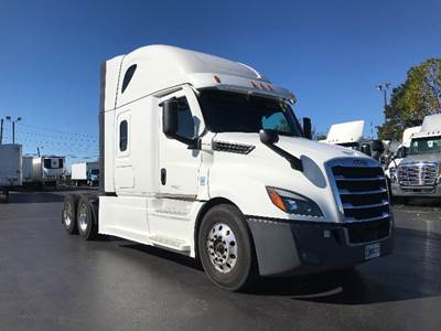 Freightliner Cascadia 126 Sleeper Semi Truck - 72" Integral Sleeper, 505HP, 12 Speed Automatic