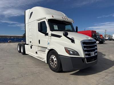 Freightliner Cascadia 126 Sleeper Semi Truck - 72" Integral Sleeper, 455HP, 12 Speed Automatic