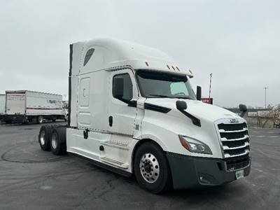 Freightliner Cascadia 126 Sleeper Semi Truck - 72" Integral Sleeper, 455HP, 12 Speed Automatic