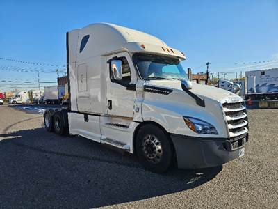 Freightliner Cascadia 126 Sleeper Semi Truck - 72" Integral Sleeper, 455HP, 12 Speed Automatic