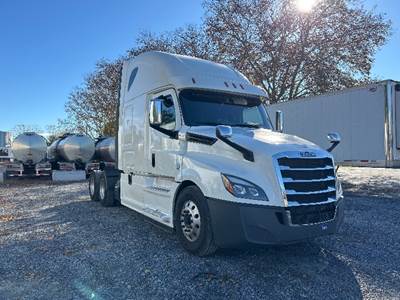 Freightliner Cascadia 126 Sleeper Semi Truck - 72" Integral Sleeper, 455HP, 12 Speed Automatic