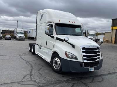 Freightliner Cascadia 126 Sleeper Semi Truck - 72" Integral Sleeper, 455HP, 10 Speed Manual