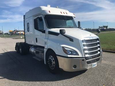 Freightliner Cascadia 126 Sleeper Semi Truck - 60" Integral Sleeper, 455HP, 12 Speed Automatic