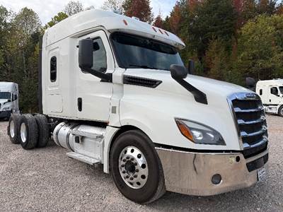 Freightliner Cascadia 126 Sleeper Semi Truck - 60" Integral Sleeper, 455HP, 12 Speed Automatic