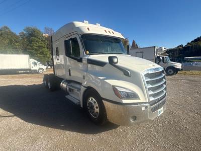 Freightliner Cascadia 126 Sleeper Semi Truck - 60" Integral Sleeper, 455HP, 12 Speed Automatic