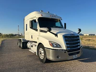 Freightliner Cascadia 126 Sleeper Semi Truck - 60" Integral Sleeper, 455HP, 12 Speed Automatic