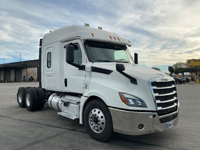 Freightliner Cascadia 126 Sleeper Semi Truck - 60" Integral Sleeper, 455HP, 12 Speed Automatic