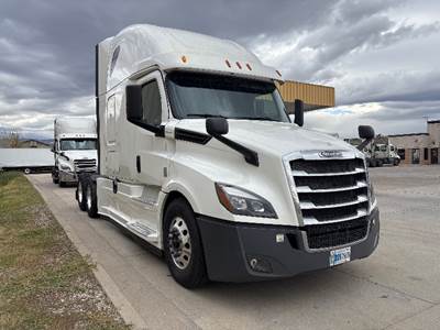 Freightliner Cascadia 126 Sleeper Semi Truck - 72" Integral Sleeper, 455HP, 12 Speed Automatic