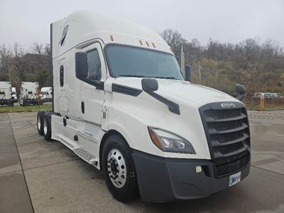 Freightliner Cascadia 126 Sleeper Semi Truck - 72" Integral Sleeper, 455HP, 12 Speed Automatic