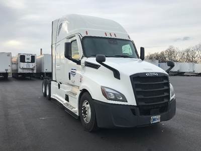 Freightliner Cascadia 126 Sleeper Semi Truck - 72" Integral Sleeper, 455HP, 12 Speed Automatic