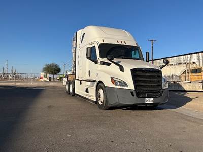 Freightliner Cascadia 126 Sleeper Semi Truck - 72" Integral Sleeper, 455HP, 12 Speed Automatic