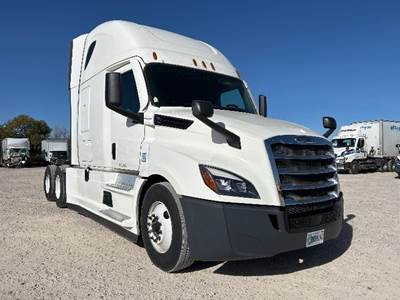 Freightliner Cascadia 126 Sleeper Semi Truck - 72" Integral Sleeper, 455HP, 12 Speed Automatic