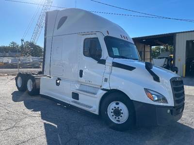 Freightliner Cascadia 126 Sleeper Semi Truck - 72" Integral Sleeper, 455HP, 12 Speed Automatic