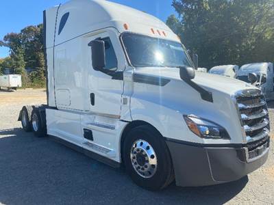 Freightliner Cascadia 126 Sleeper Semi Truck - 72" Integral Sleeper, 400HP, 12 Speed Automatic