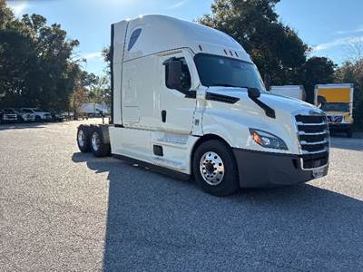 Freightliner Cascadia 126 Sleeper Semi Truck - 72" Integral Sleeper, 400HP, 12 Speed Automatic