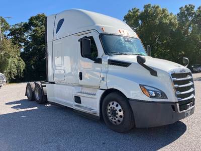 Freightliner Cascadia 126 Sleeper Semi Truck - 72" Integral Sleeper, 400HP, 12 Speed Automatic