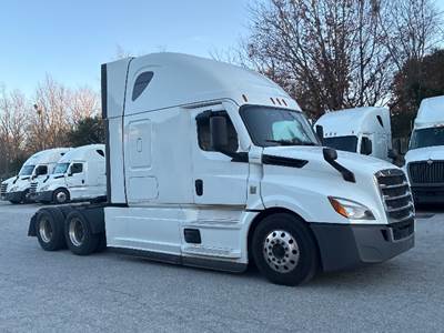 Freightliner Cascadia 126 Sleeper Semi Truck - 72" Integral Sleeper, 400HP, 12 Speed Automatic