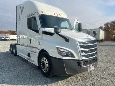 Freightliner Cascadia 126 Sleeper Semi Truck - 72" Integral Sleeper, 400HP, 12 Speed Automatic