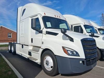 Freightliner Cascadia 126 Sleeper Semi Truck - 72" Integral Sleeper, 455HP, 12 Speed Automatic