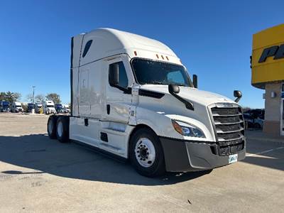 Freightliner Cascadia 126 Sleeper Semi Truck - 72" Integral Sleeper, 455HP, 12 Speed Automatic