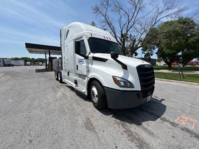 Freightliner Cascadia 126 Sleeper Semi Truck - 72" Integral Sleeper, 455HP, 12 Speed Automatic