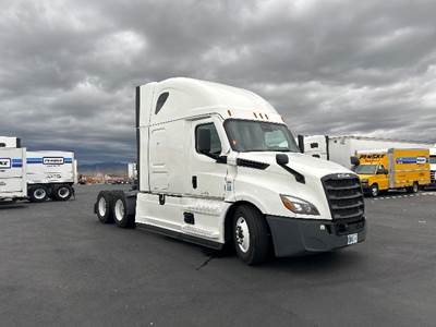 Freightliner Cascadia 126 Sleeper Semi Truck - 72" Integral Sleeper, 455HP, 12 Speed Automatic