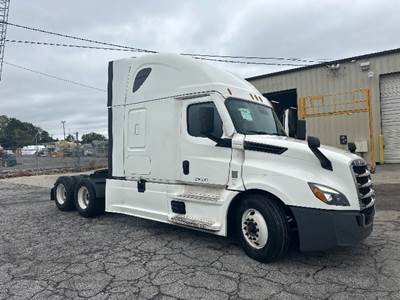 Freightliner Cascadia 126 Sleeper Semi Truck - 72" Integral Sleeper, 455HP, 12 Speed Automatic