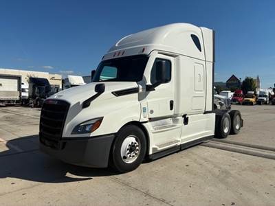 Freightliner Cascadia 126 Sleeper Semi Truck - 72" Integral Sleeper, 455HP, 12 Speed Automatic