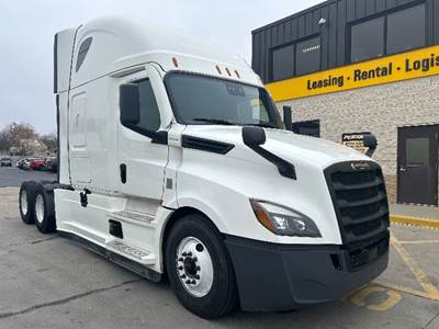 Freightliner Cascadia 126 Sleeper Semi Truck - 72" Integral Sleeper, 455HP, 12 Speed Automatic