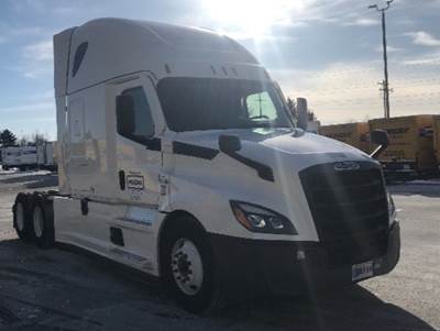 Freightliner Cascadia 126 Sleeper Semi Truck - 72" Integral Sleeper, 455HP, 12 Speed Automatic