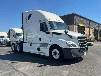 Freightliner Cascadia 126 Sleeper Semi Truck - 72" Integral Sleeper, 455HP, 12 Speed Automatic