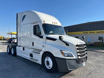 Freightliner Cascadia 126 Sleeper Semi Truck - 72" Integral Sleeper, 455HP, 12 Speed Automatic