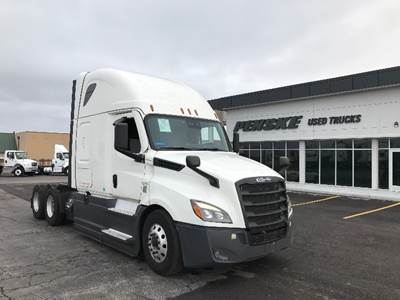 Freightliner Cascadia 126 Sleeper Semi Truck - 72" Integral Sleeper, 455HP, 12 Speed Automatic