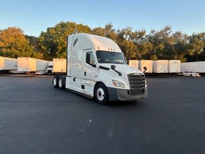 Freightliner Cascadia 126 Sleeper Semi Truck - 72" Integral Sleeper, 455HP, 12 Speed Automatic