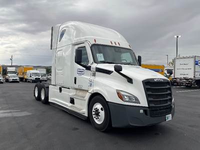 Freightliner Cascadia 126 Sleeper Semi Truck - 72" Integral Sleeper, 455HP, 12 Speed Automatic