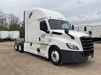 Freightliner Cascadia 126 Sleeper Semi Truck - 72" Integral Sleeper, 455HP, 12 Speed Automatic