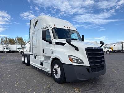 Freightliner Cascadia 126 Sleeper Semi Truck - 72" Integral Sleeper, 455HP, 12 Speed Automatic