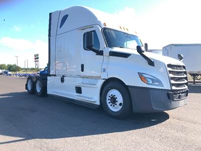 Freightliner Cascadia 126 Sleeper Semi Truck - 72" Integral Sleeper, 455HP, 12 Speed Automatic