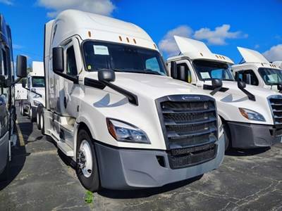Freightliner Cascadia 126 Sleeper Semi Truck - 72" Integral Sleeper, 455HP, 12 Speed Automatic