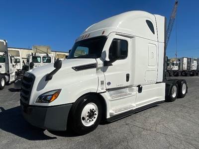 Freightliner Cascadia 126 Sleeper Semi Truck - 72" Integral Sleeper, 455HP, 12 Speed Automatic
