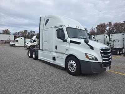 Freightliner Cascadia 126 Sleeper Semi Truck - 72" Integral Sleeper, 400HP, 12 Speed Automatic