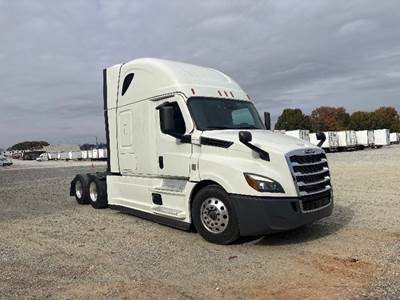 Freightliner Cascadia 126 Sleeper Semi Truck - 72" Integral Sleeper, 400HP, 12 Speed Automatic