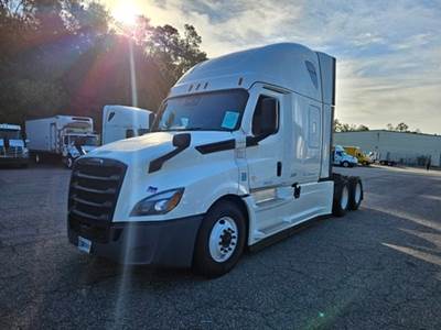 Freightliner Cascadia 126 Sleeper Semi Truck - 72" Integral Sleeper, 455HP, 12 Speed Automatic