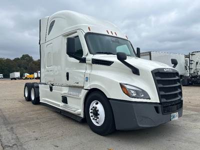 Freightliner Cascadia 126 Sleeper Semi Truck - 72" Integral Sleeper, 455HP, 12 Speed Automatic