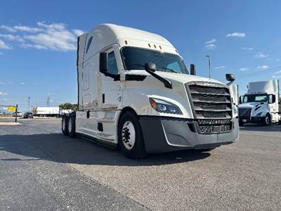 Freightliner Cascadia 126 Sleeper Semi Truck - 72" Integral Sleeper, 455HP, 12 Speed Automatic